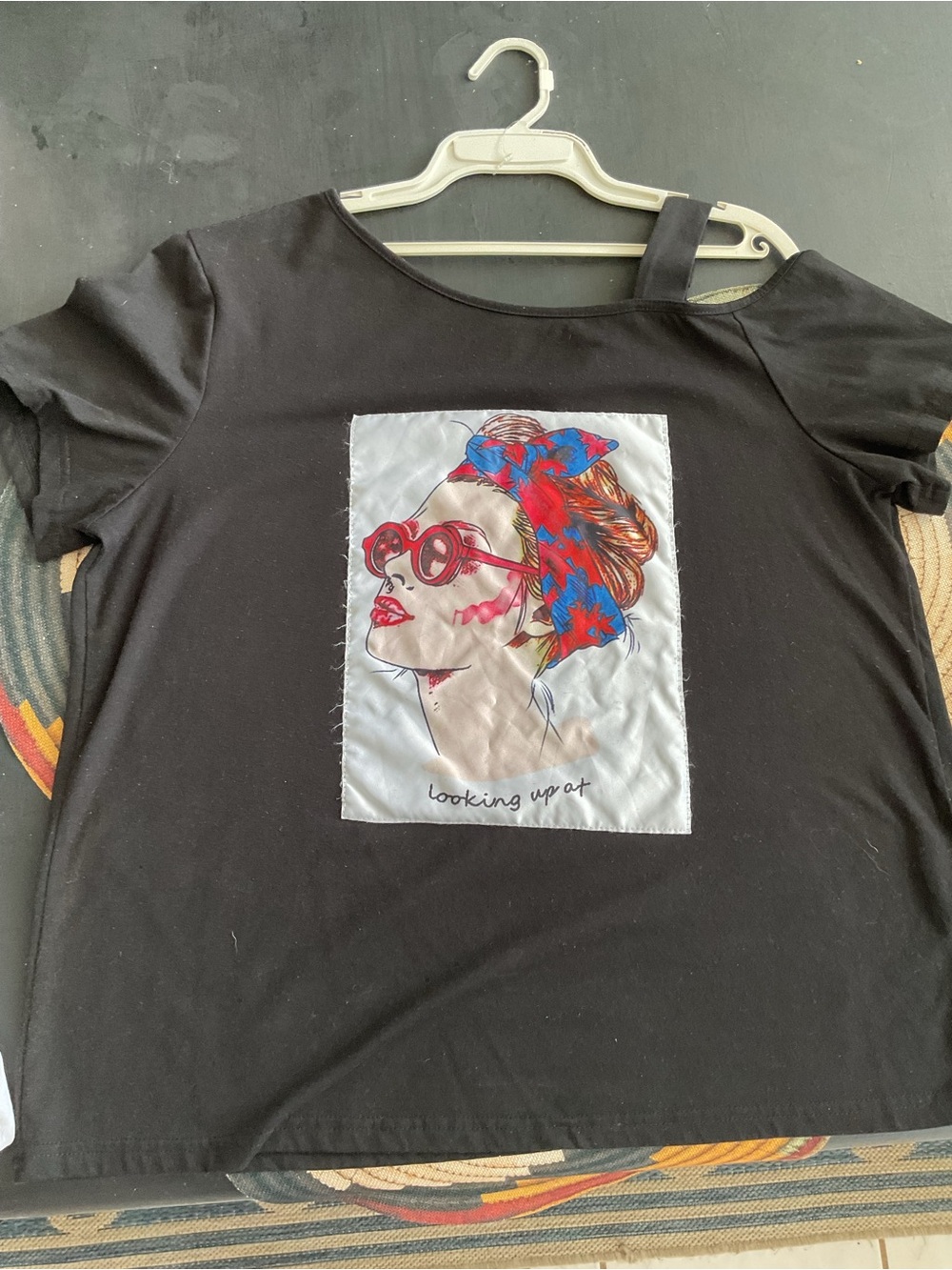 Black Cold Shoulder Graphic Tee Plus Size Looking Up At Pop Art T-Shirt